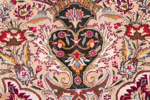 Surface texture of 1960s Kashmar rug with natural Wool and intricate pattern