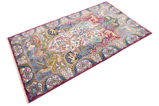Corner detail of 2006s Kashmar rug showing border pattern and Wool pile