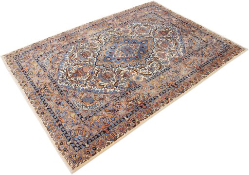 Close-up detail of 1990s Kashmar rug from Iran / Persia showing Wool weave