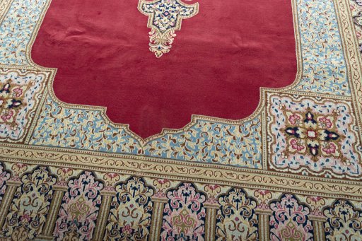 Close-up detail of 2000s Kerman rug from Iran / Persia showing Wool weave