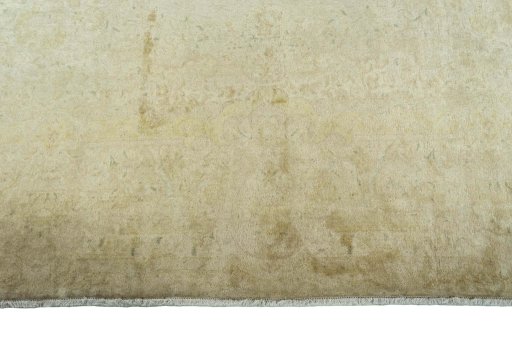 Full view of 1950s Kerman rug from Iran / Persia, 430 × 297 cm in Beige tones