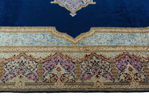 Corner detail of 1970s Kerman rug showing border pattern and Wool pile