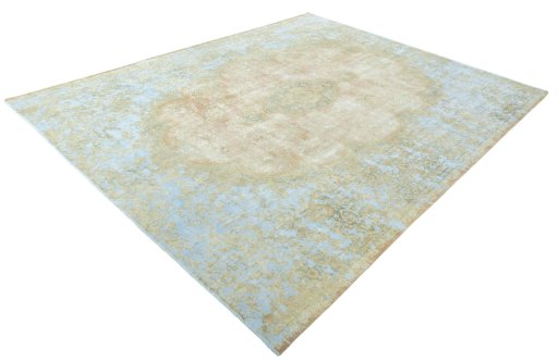 Corner detail of 1970s Kerman rug showing border pattern and Wool pile