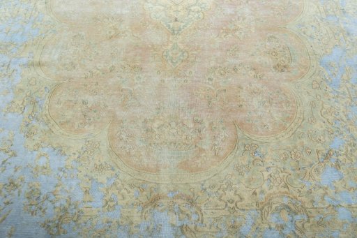 Close-up detail of 1970s Kerman rug from Iran / Persia showing Wool weave