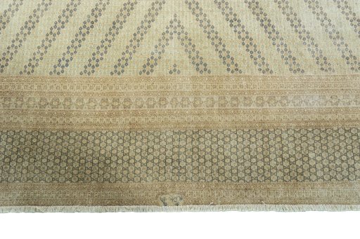 Full view of 1970s Kerman rug from Iran / Persia, 328 × 234 cm in Beige tones