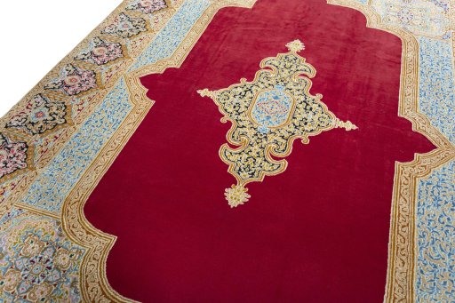 Backside of handmade 1970s Kerman rug showing knot structure and weave density