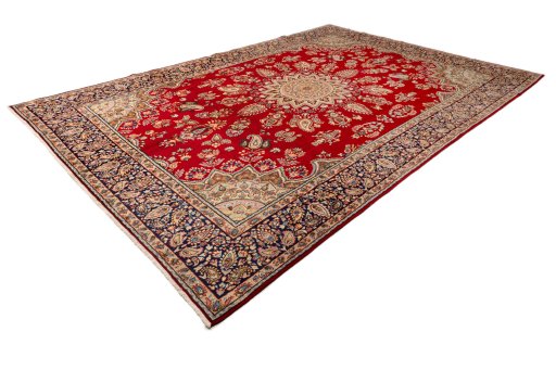 Corner detail of 1990s Kerman rug showing border pattern and Wool pile