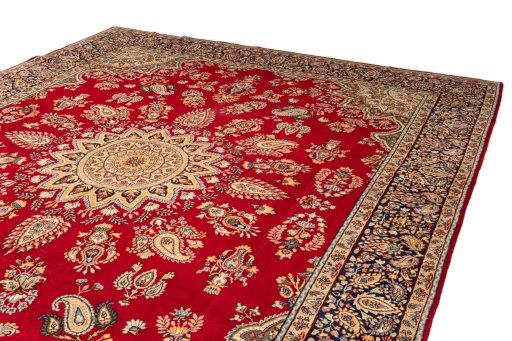 Surface texture of 1990s Kerman rug with natural Wool and intricate pattern