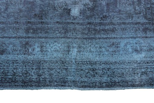 Full view of 1970s Khorasan rug from Iran / Persia, 283 × 189 cm in Blue tones