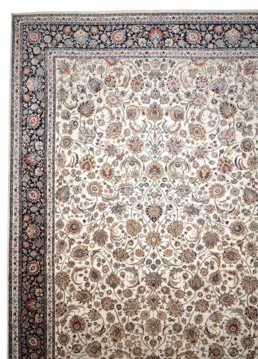 Full view of New Mashad rug from Iran / Persia, 602 × 400 cm in Beige tones