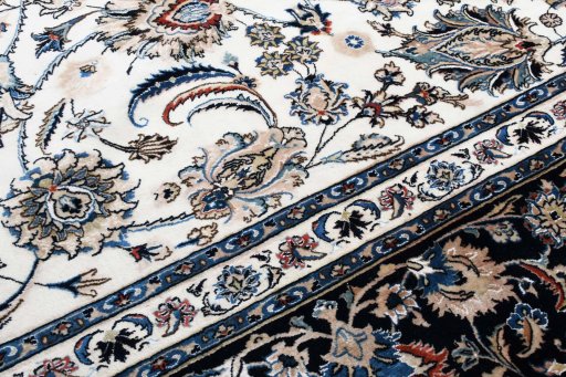 Full view of New Mashad rug from Iran / Persia, 602 × 400 cm in Beige tones
