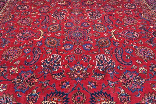 Close-up detail of 1950s Mashad rug from Iran / Persia showing Wool weave