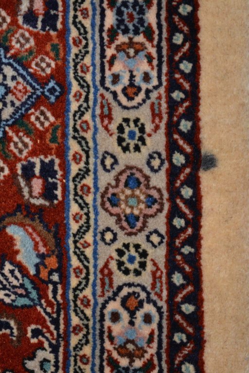 Central medallion detail of New Moud rug from Iran / Persia