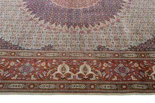 Corner detail of Unknown Moud rug showing border pattern and Cotton pile