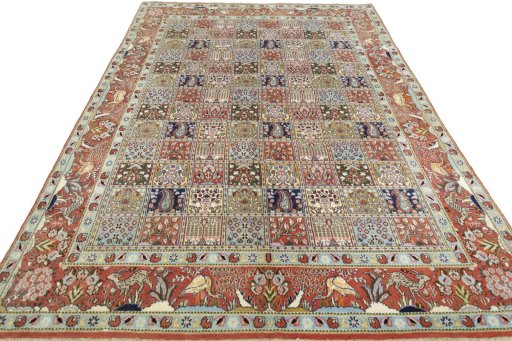 Surface texture of 2000s Moud rug with natural Wool and intricate pattern