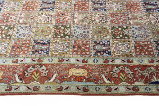 Close-up detail of 2000s Moud rug from Iran / Persia showing Wool weave