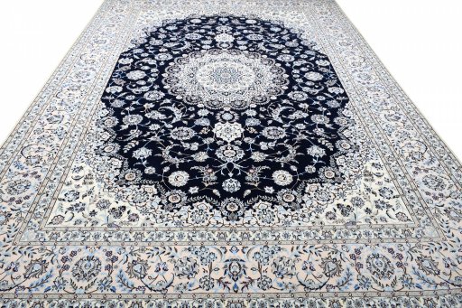 Surface texture of New Nain rug with natural Cork and intricate pattern