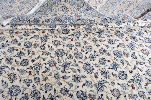 Close-up detail of 1970s Nain rug from Iran / Persia showing Cork weave