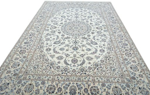 Surface texture of New Nain rug with natural Cork and intricate pattern