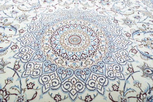 Central medallion detail of 2000s Nain rug from Iran / Persia