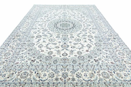 Surface texture of New Nain rug with natural Cork and intricate pattern
