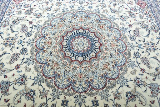 Central medallion detail of 2000s Nain rug from Iran / Persia