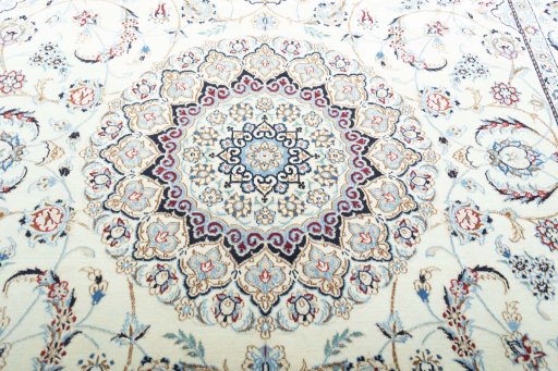Central medallion detail of 2000s Nain rug from Iran / Persia
