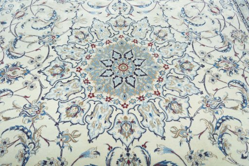 Central medallion detail of 2000s Nain rug from Iran / Persia
