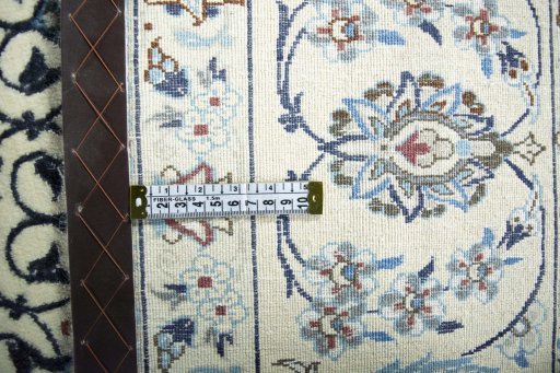 Central medallion detail of 2000s Nain rug from Iran / Persia
