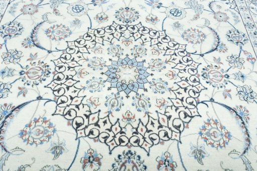 Central medallion detail of 2000s Nain rug from Iran / Persia