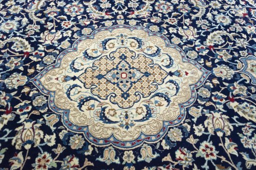 Central medallion detail of 2000s Nain rug from Iran / Persia