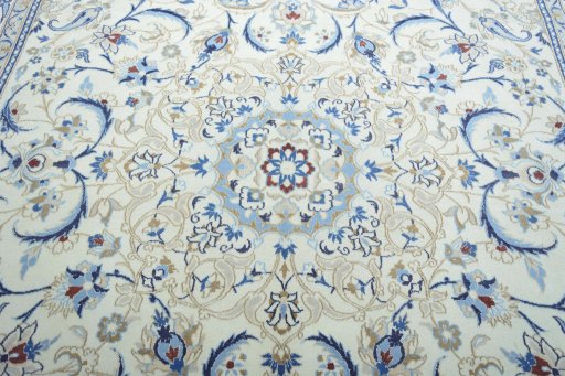 Central medallion detail of 2000s Nain rug from Iran / Persia