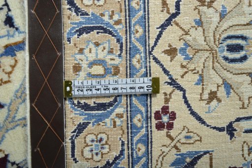 Central medallion detail of 2000s Nain rug from Iran / Persia