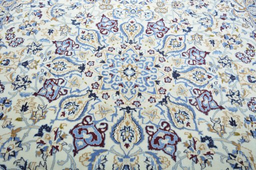 Central medallion detail of 2000s Nain rug from Iran / Persia