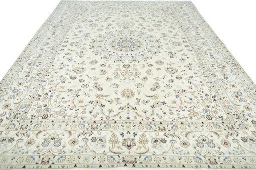 Surface texture of New Nain rug with natural Wool and intricate pattern