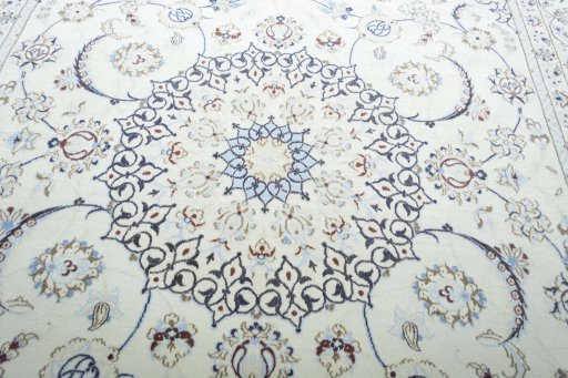 Central medallion detail of 2000s Nain rug from Iran / Persia