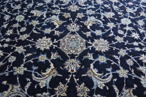 Central medallion detail of 2000s Nain rug from Iran / Persia