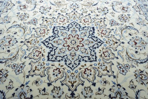 Central medallion detail of 2000s Nain rug from Iran / Persia