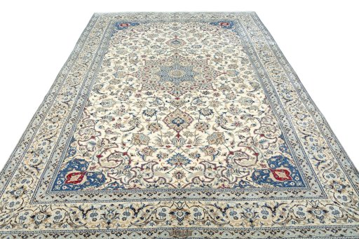 Surface texture of New Nain rug with natural Cork and intricate pattern