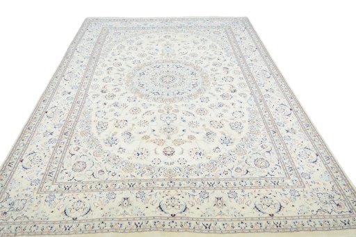 Surface texture of New Nain rug with natural Cork and intricate pattern