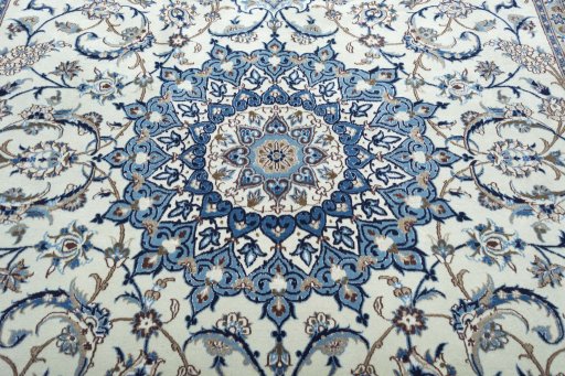 Central medallion detail of 2000s Nain rug from Iran / Persia