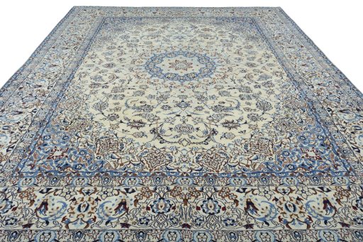 Surface texture of New Nain rug with natural Wool and intricate pattern