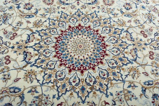 Central medallion detail of 2000s Nain rug from Iran / Persia