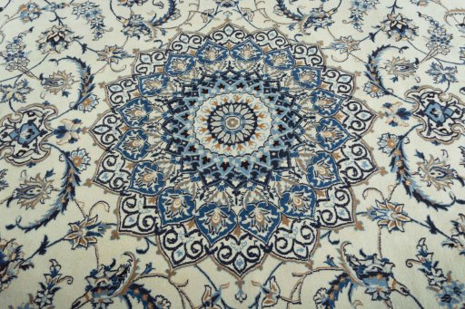 Central medallion detail of 2000s Nain rug from Iran / Persia