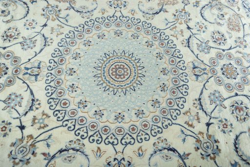 Central medallion detail of 2000s Nain rug from Iran / Persia