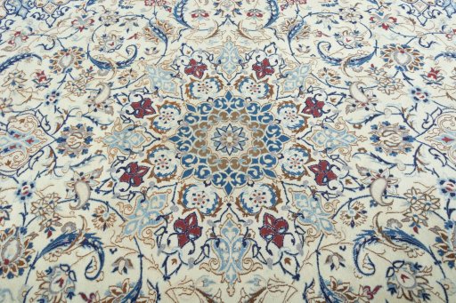 Central medallion detail of 2000s Nain rug from Iran / Persia