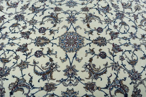 Central medallion detail of 2000s Nain rug from Iran / Persia