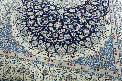 Close-up detail of 1970s Nain rug from Iran / Persia showing Cork weave
