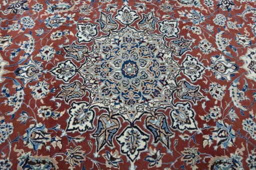 Central medallion detail of 2000s Nain rug from Iran / Persia