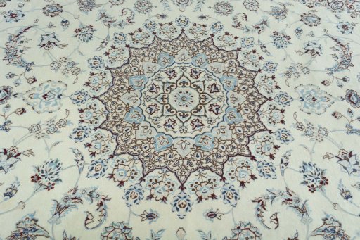 Central medallion detail of 2000s Nain rug from Iran / Persia